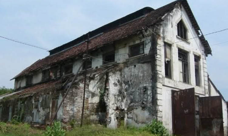 BERSEJARAH: Sisa gedung ANIEM pada 2008. Gedung tersebut selamat dari Agresi Militer Belanda 1.
