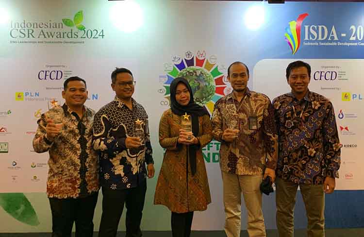EMAS: PT PLN Nusantara Power UP Paiton diganjar penghargaan pada ajang Indonesian SDGs Awards (ISDA) untuk kategori Gold.