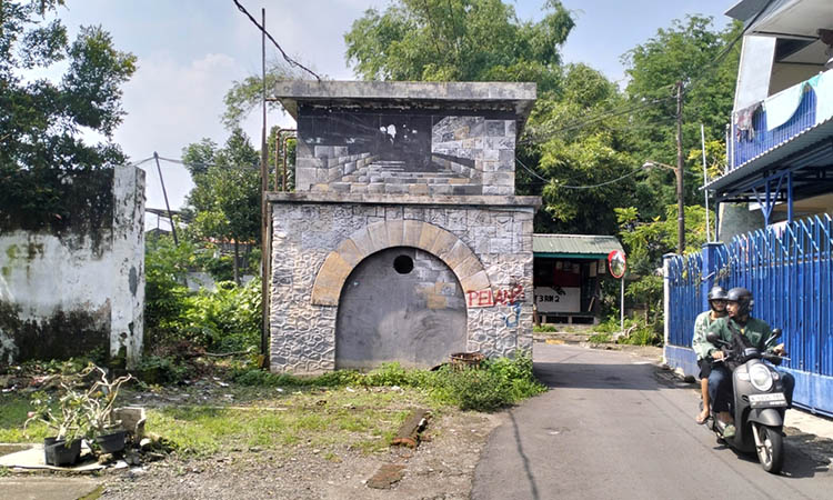 BERSEJARAH: Bangunan Bong Kasri yang berdiri kokoh hingga saat ini. Bangunan tersebut merupakan bagian dari sejarah, yang merupakan peninggalan Belanda.