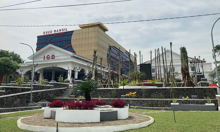 BANYAK PASIEN: RSUD Bangil yang menjadi salah satu rumah sakit rujukan di Kabupaten Pasuruan. Setiap tahunnya, jumlah kunjungan meningkat.