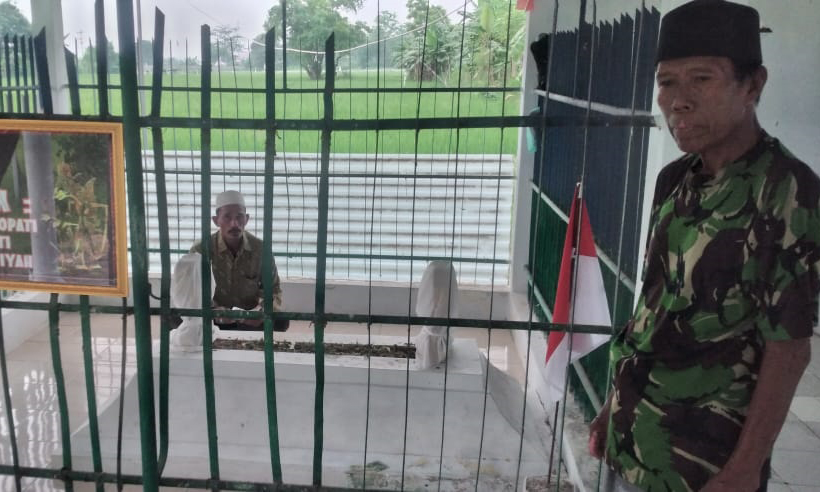 KERAMAT: Makam Mbah Wongso Pati yang dikenal keramat. Banyak peziarah datang dari luar daerah.