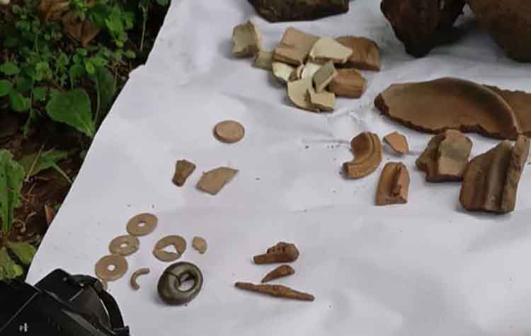 KOIN KUNO: Salah satu temuan Komunitas PJSP, berupa uang koin zaman Majapahit. Barang ini ditemukan di Grati, Pasuruan.
