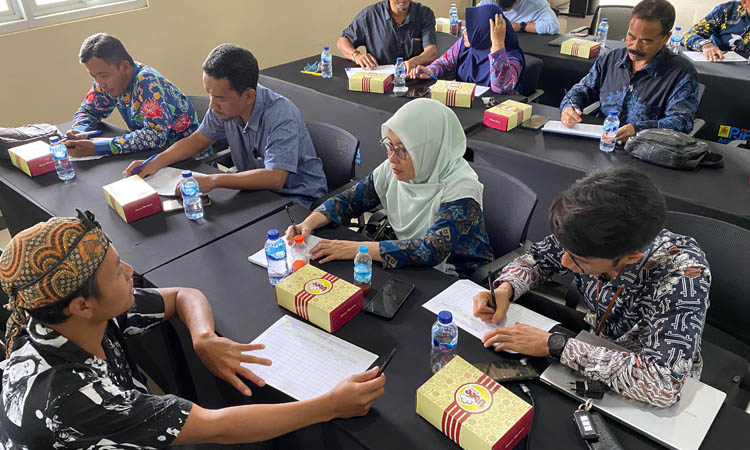ANTUSIAS: Suasana penyusunan Pra Rencana Kerja CSR.