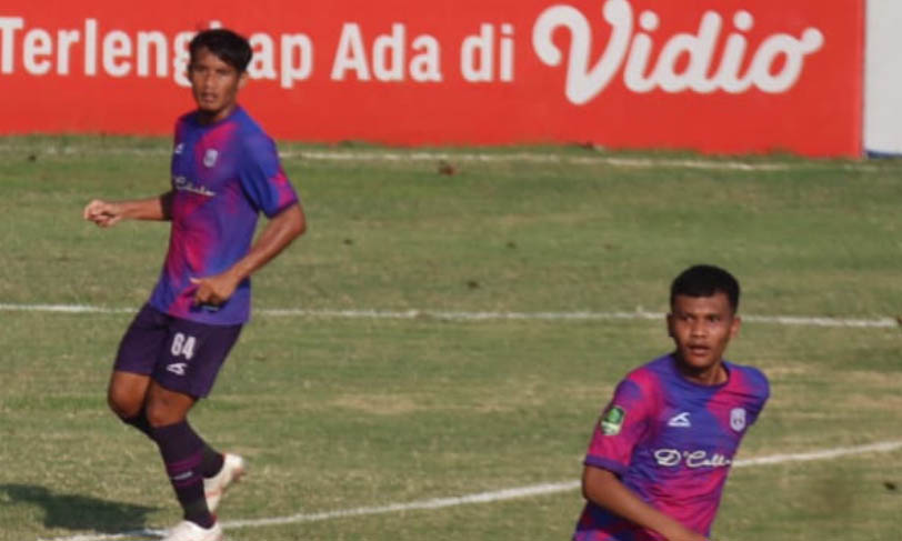 BAKAL BERAT: Pemain Rans Nusantara saat berlaga di kandang. Sore nanti Rans Nusantara akan menghadapi laga ketiganya di babak play off.