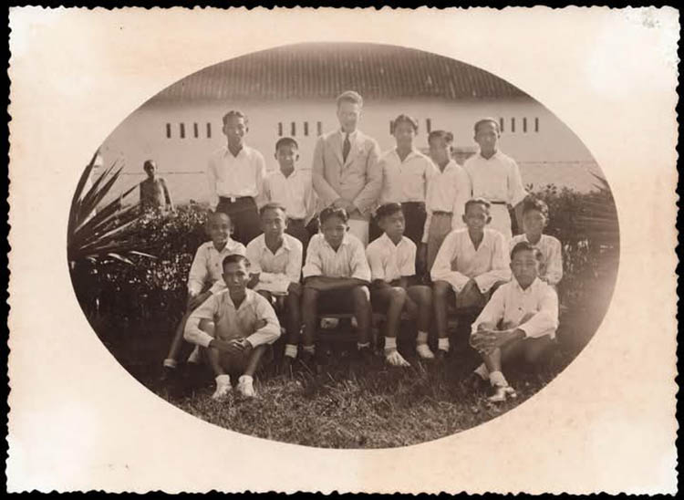 KENANGAN: Beberapa siswa Hollandsch Chineesche School (HCS) di Probolinggo. Foto diambil pada Juni 1934.