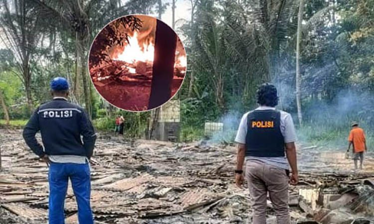 HANGUS: Polsek Tiris melakukan olah TKP kebakaran kandang ayam di Dusun Gembor 2, Desa Rejing, Kecamatan Tiris. Inset, Api saat melalap kandang milik Rusdianto,