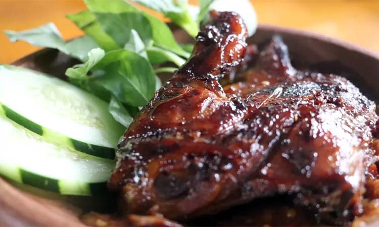 Ilustrasi bebek bakar.
