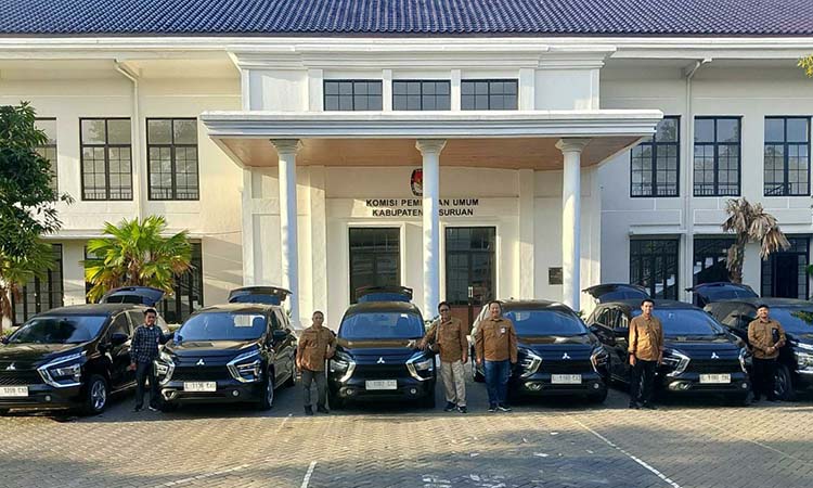 Mobil Dinas KPU Kabupaten Pasuruan yang telah ditarik.