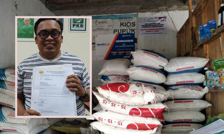 DIAWASI: Salah satu kios pupuk subsidi. Inset, Ketua Panja Pupuk Subsidi DPRD Kabupaten Probolinggo memperlihatkan salah satu surat teguran dari distributor ke kios. Panja mengancam jika ada kios naka