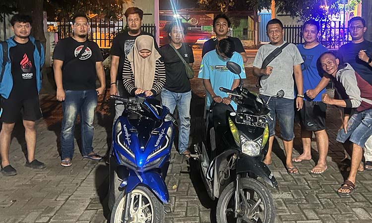 KOMPAK MEMBEGAL: Pasutri M Badrus Suhur dan Anisa Bahar saat dibekuk polisi. (Istimewa)