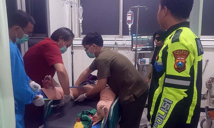 Salah satu korban saat dirawat di RSUD dr Moh Saleh. (Istimewa)