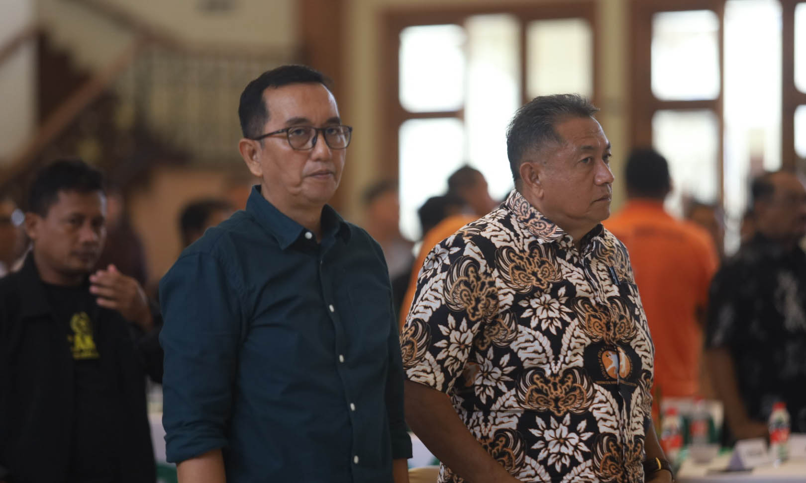 MENANGI PEMILIHAN: Zulfikar Imawan (kiri) saat Musorkot Koni Kota Probolinggo beberapa waktu lalu.