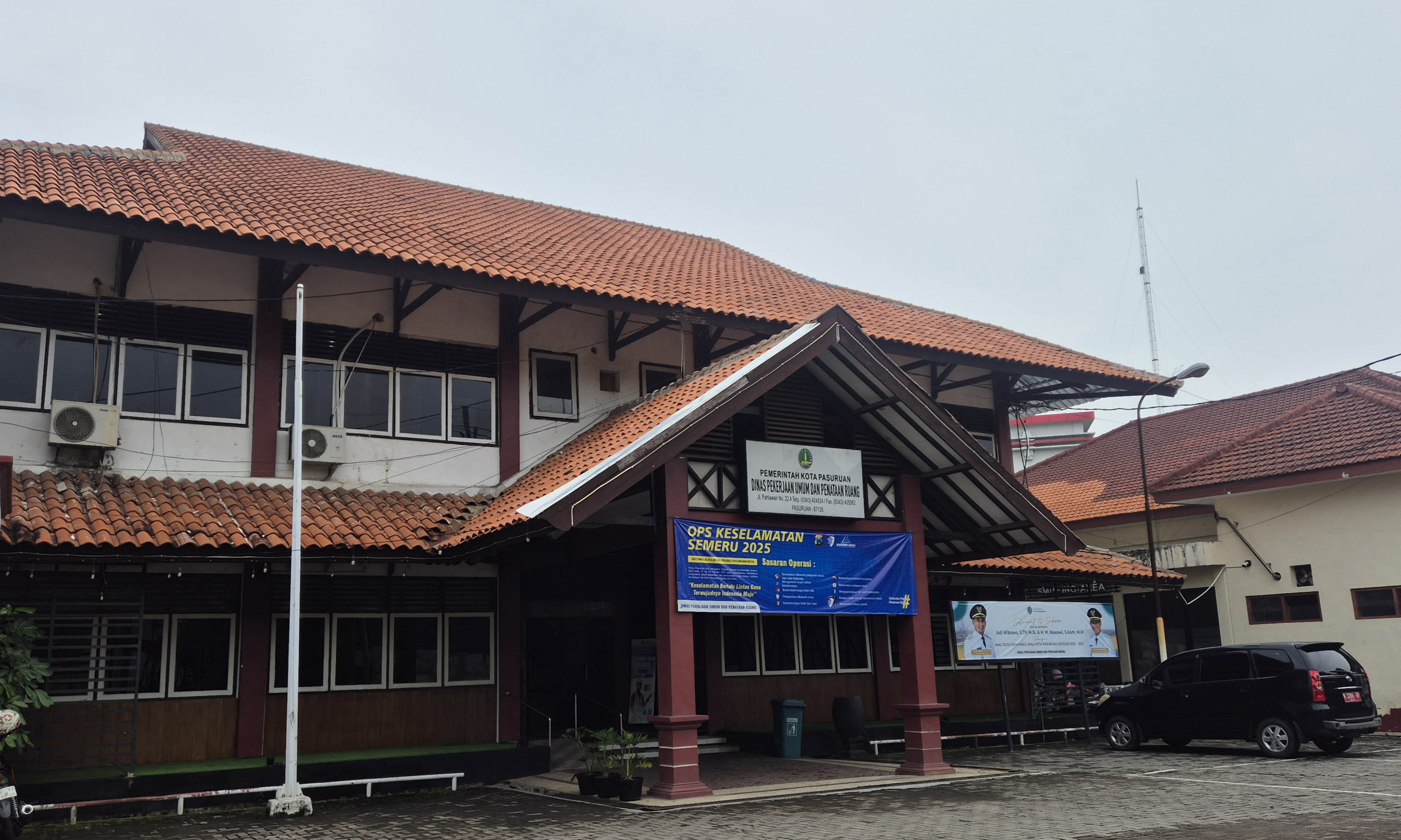 WAKTUNYA DIBENAHI: Kantor Dinas PUPR yang akan direhab tahun ini. Anggaran Rp 1,4 miliar disiapkan untuk perbaikan.