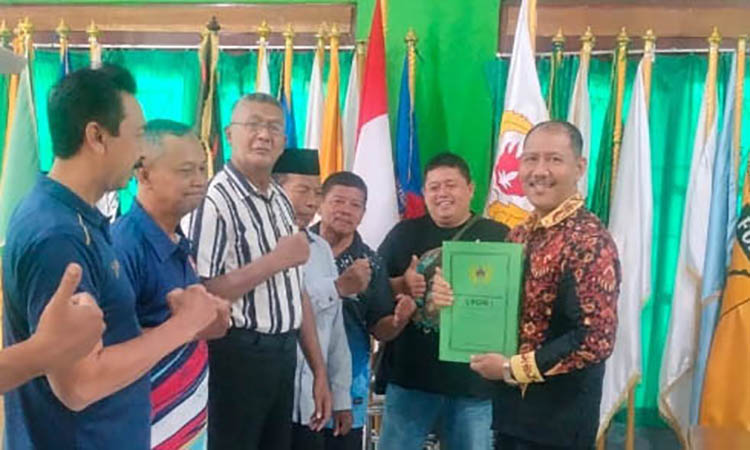 SAH: Mamat Aryo Setiawan mengembalikan formulir pendaftaran dan dia sudah menjadi calon Ketua KONI untuk pelaksanaan Musorkab.