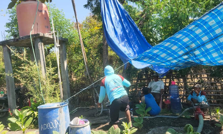 CUKUPI AIR BERSIH: Pembangunan sumur bor di Dusun Gunung Sir yang kini manfaatnya sudah dirasakan masyarakat.