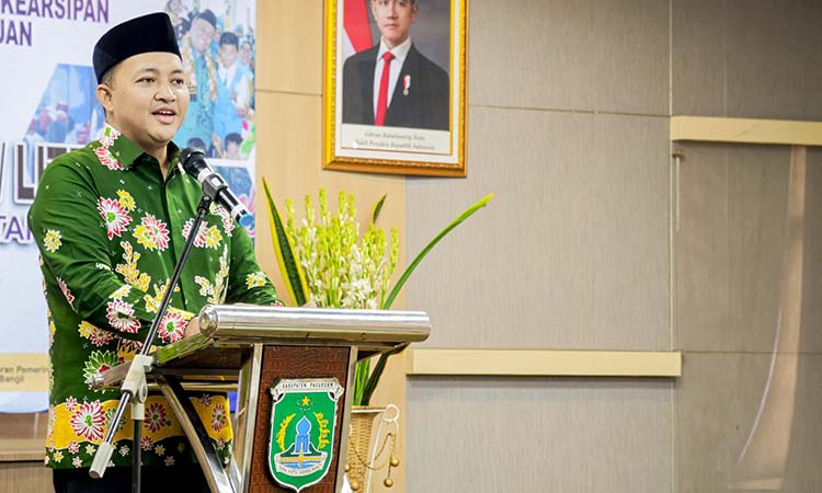 BUAT GEBRAKAN: Bupati Pasuruan Rusdi Sutejo.