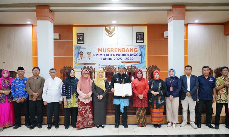 MUSRENBANG: Pemkot Probolinggo melalui Bappeda Litbang menggelar Musrenbang RPJMD Kota Probolinggo tahun 2025-2029 di Puri Manggala Bhakti, Kantor Wali Kota Probolinggo, Jumat pagi (2/5).