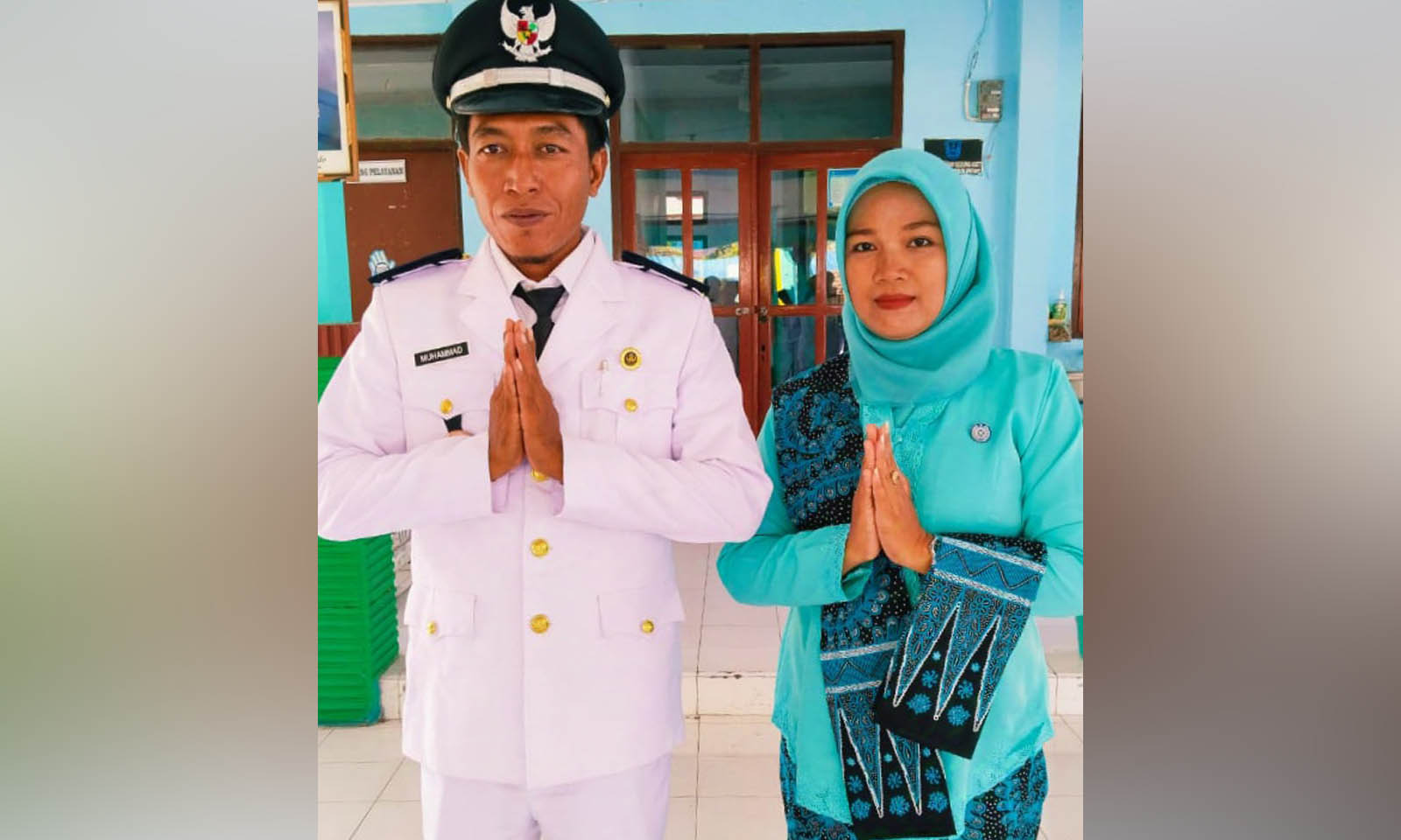 SERASI: Kepala Desa Patemon Kulon Muhammad bersama istrinya, Arbaiyah yang saat ini menjabat sebagai anggota DPRD Kabupaten Probolinggo dari Fraksi Golkar.