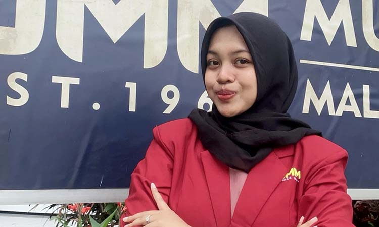 Hanisa Iswatiningsih Hidayat, Mahasiswa Universitas Muhammadiyah Malang, Fakultas Ilmu sosial dan Ilmu Politik Program Studi Ilmu Pemerintahan.