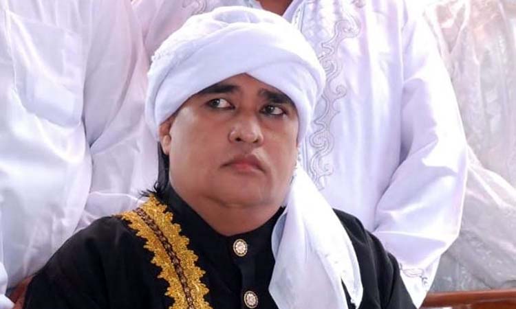 HIRUP UDARA BEBAS: Dimas Kanjeng Taat Pribadi.