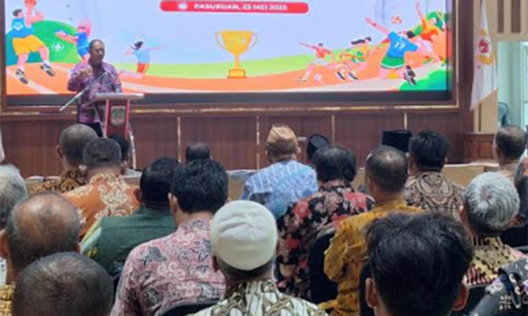 Suasana usai pengukuhan KONI Kabupaten Pasuruan di Mpu Sendok, Kantor Bupati Pasuruan. Di momen inilah Bupati Pasuruan Disanggupi dapat beasiswa jika dapat emas.