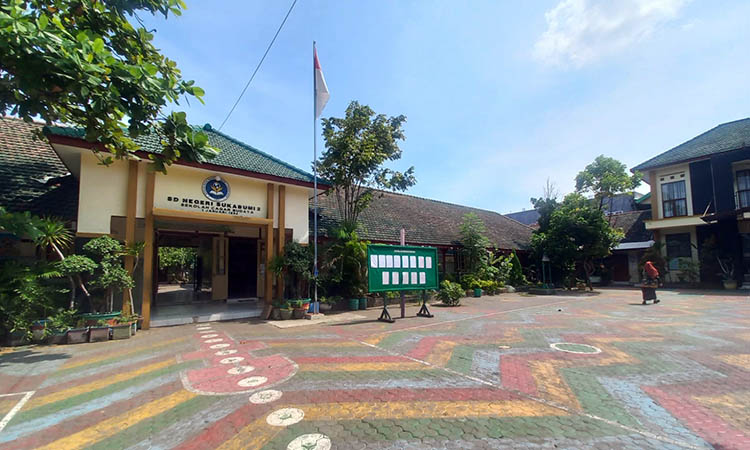 LESTARI: Tampak depan SD Negeri Sukabumi 2, Kamis (22/5).