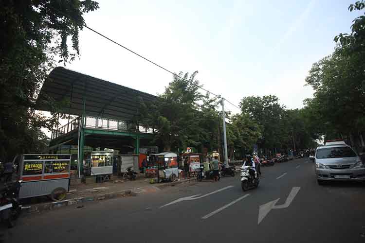 SIAP DIPERBAIKI: Alun-alun Kota Probolinggo, yang akan kembali direvitalisasi dengan anggaran Rp 9.45 miliar.