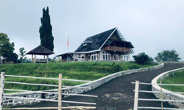 MENAWAN: Huis Oesede atau Vila Osede di perbatasan Desa Bermi dan Desa Tambelang, Kecamatan Krucil, Kabupaten Probolinggo masa kini.