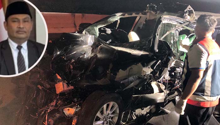 RINGSEK: Kondisi mobil Zenix yang ditumpangi korban ringsek parah di bagian depan usai menabrak truk di tol Paspro. Inset, korban semasa hidup.