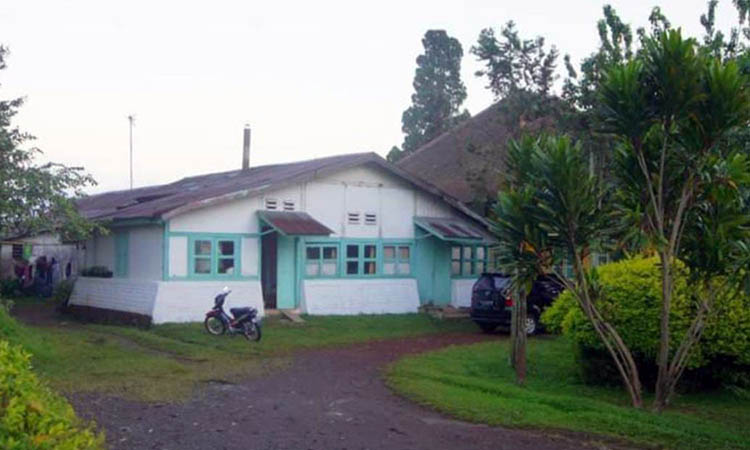 KOKOH: Rumah dinas di samping Pesanggrahan Bermi pada tahun 2008.