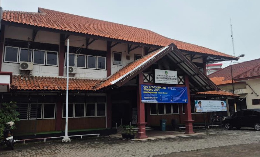 PERLU DIPERBAIKI: Kantor Dinas PUPR Kota Pasuruan di Jalan Pahlawan, Kota Pasuruan, yang tahun ini akan direhab.