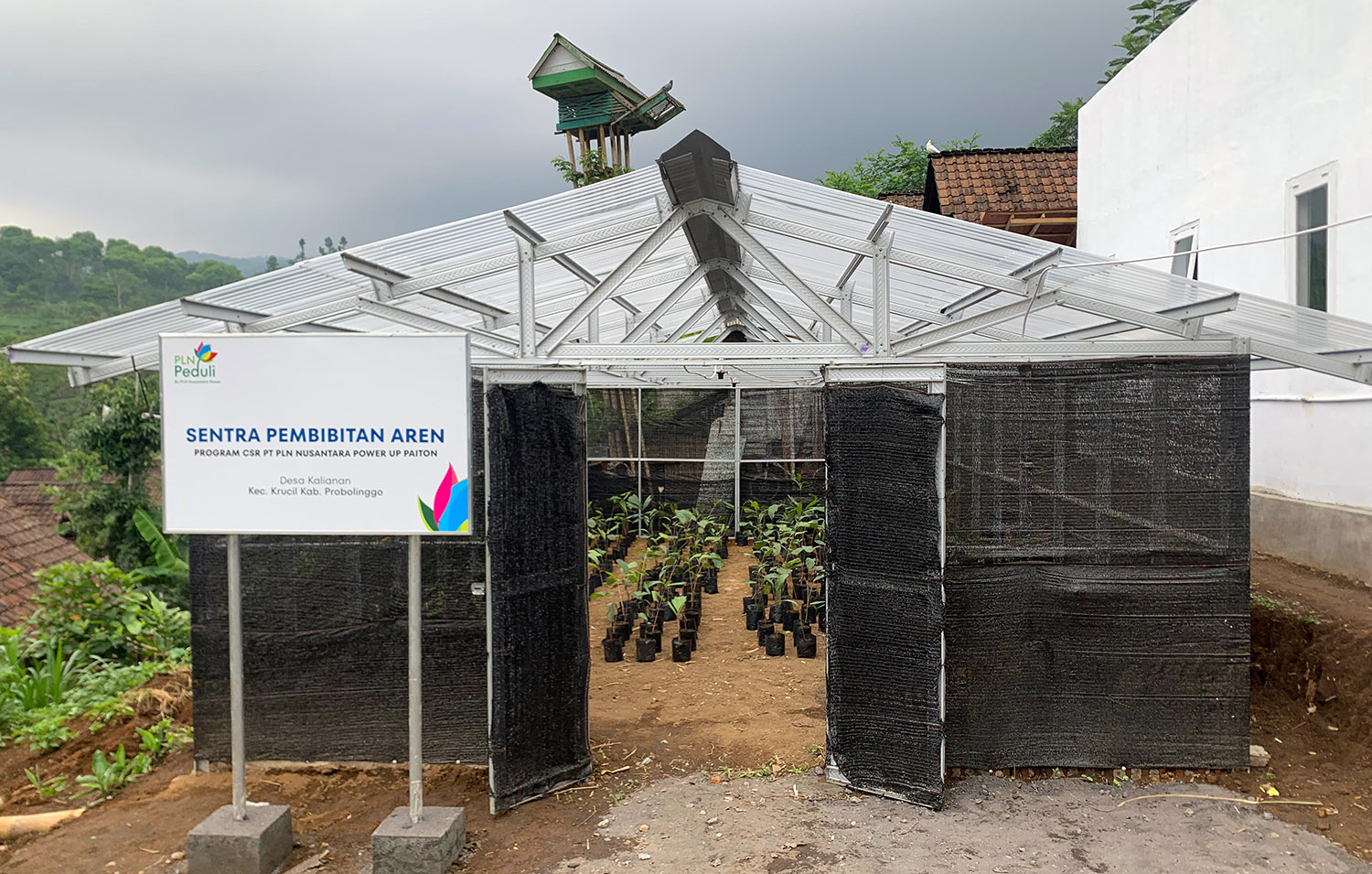 INTERVENSI: PT PLN Nusantara Power UP Paiton mendukung Pokmas Garuda Sakti melalui pembangunan green house, pemenuhan aspek K3, diversifikasi produk, perizinan produk dan elektrifikasi alat produksi.