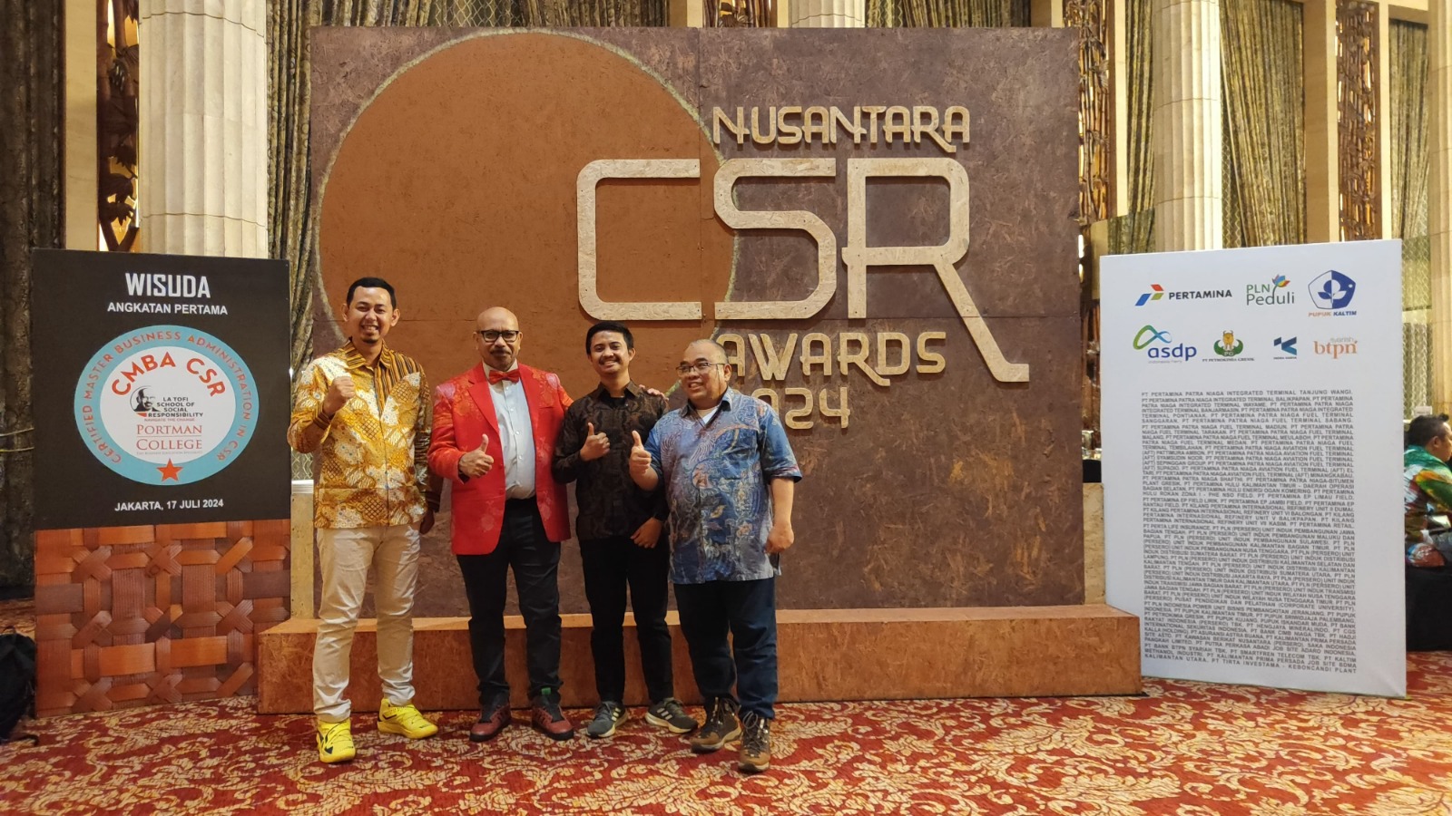 RAIH PLATINUM: PT Tirta Investama (AQUA Keboncandi Plant) meraih Peringkat ESG Platinum Papua dalam ajang Nusantara CSR Awards yang digelar La Tofi School of Social Responsibility pada Oktober 2024.