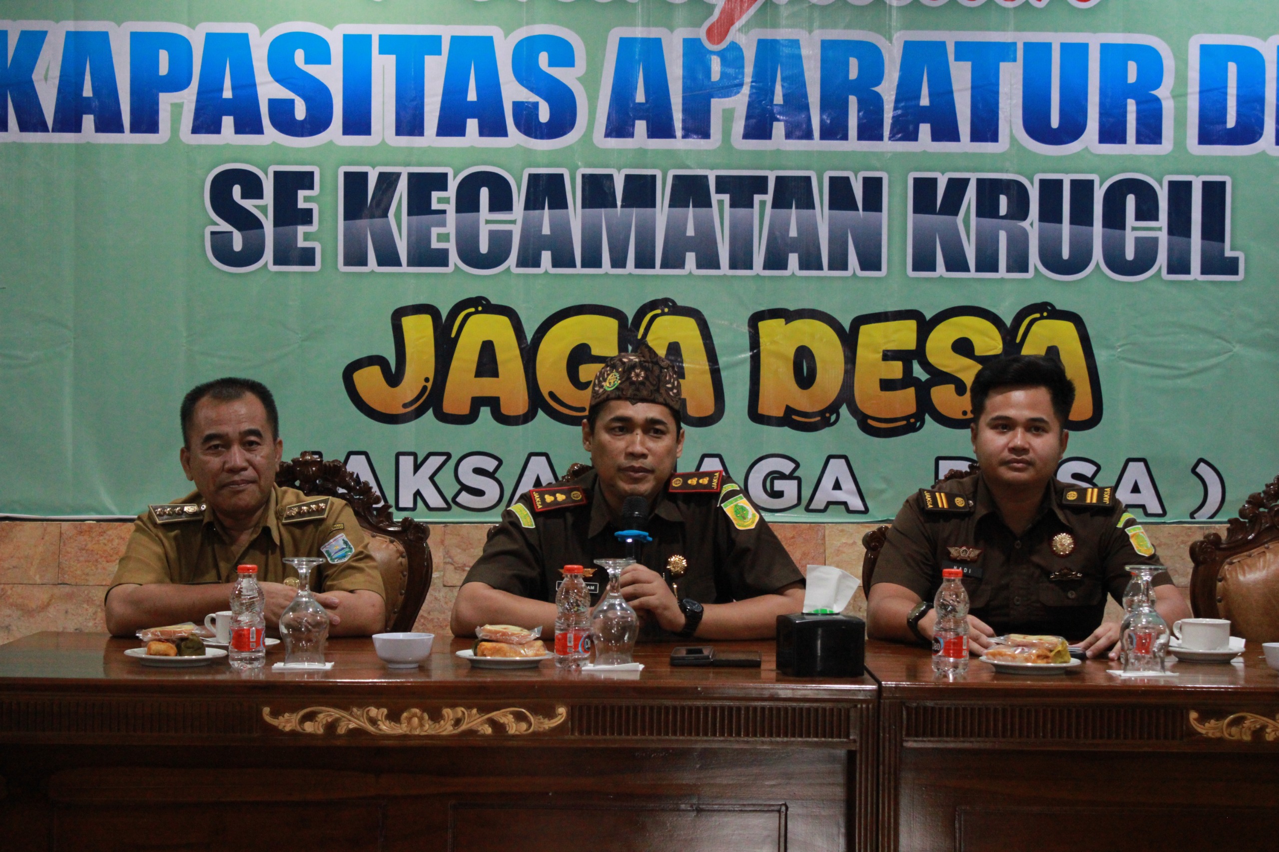 BERI PEMAHAMAN : Kejari Kabupaten Probolinggo melaksanakan program Jaksa Garda Desa (Jaga Desa).