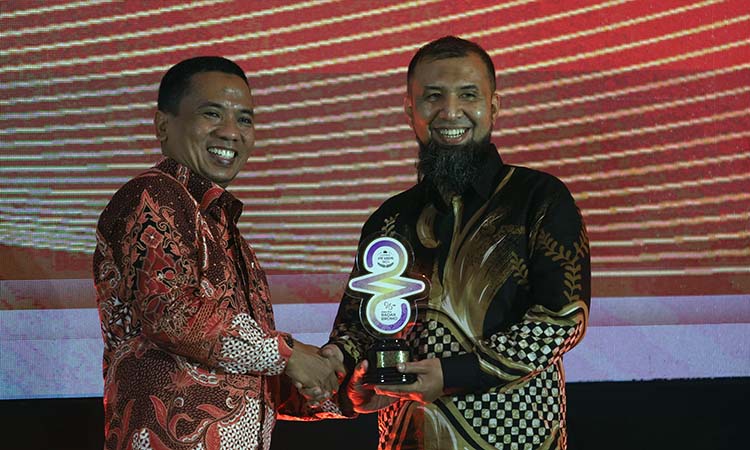 Perwakilan Kapten Naratel saat menerima RBA 2025.