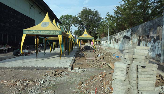 DITATA ULANG: Kawasan GOR A Yani Probolinggo yang ditata jadi sentra kuliner. (Zainal Arifin/ Radar Bromo)