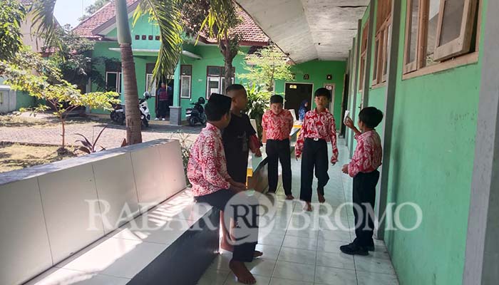 SEPI: Kondisi SDN Warujinggo 2 Leces, Kabupaten Probolinggo. Sudah 2 tahun terakhir SDN Warujinggo tak dapat murid baru. (Inayah Maharani/ Radar Bromo)