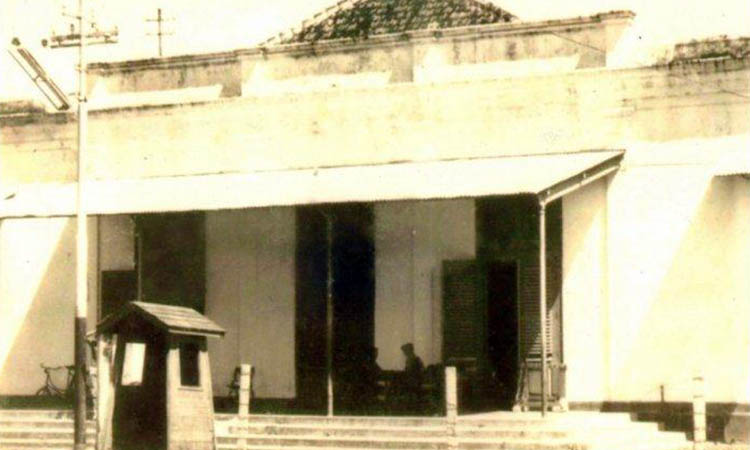 DULU: Kantor kepolisian Probolinggo yang berada di Jalan dr Mohamad Saleh pada tahun 1960-an.