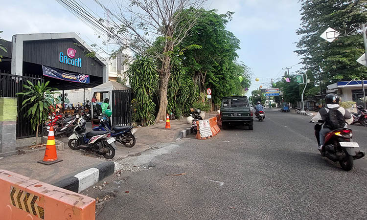 SUDAH DIWARNING: Resto Mie Gacoan di Jalan Suroyo, Kota Probolinggo.