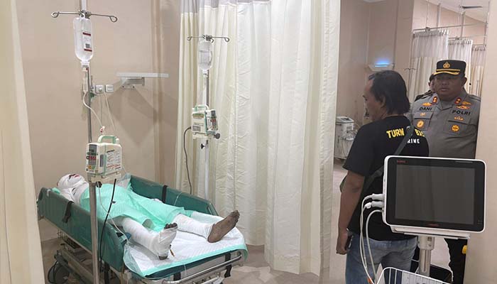 SENJATA MAKAN TUAN: Mustofa saat dirawat di RSUD dr Soedarsono Pasuruan.