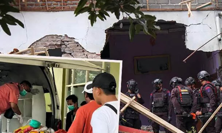 LEDAKAN BONDET: Kondisi rumah korban porak poranda usai bondet racikan korban meledak. Inset korban saat hendak dirujuk ke RSUD Dr Soetomo, Surabaya.&nbsp;