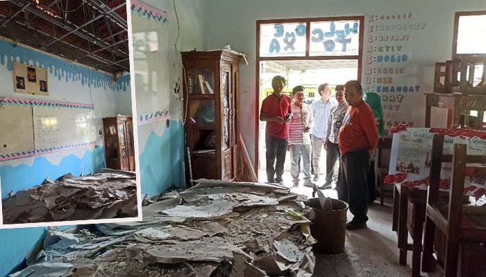 AMBROL: Cabang Dinas Pendidikan Wilayah Probolinggo saat mengecek Kelas X-A di SMAN 1 Tiris, Jumat (29/8) siang.