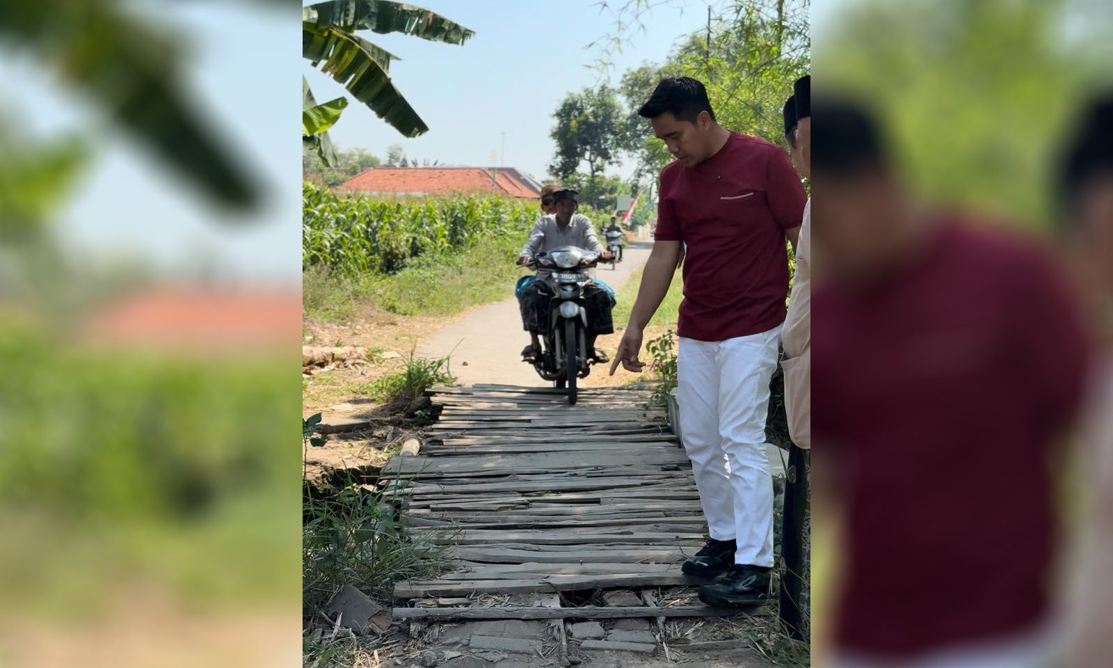 TINJAU: M Zaini, wakil Ketua DPRD Kabupaten Pasuruan saat meninjau langsung kondisi Jembatan Gambir Kuning, yang mengalami kerusakan. Ia mengupayakan, agar jembatan tersebut dibenahi.