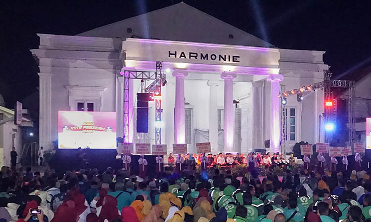 DEMI KONDUSIVITAS: Sarasehan kebangsaan di Gedung Harmoni, Minggu (7/9)