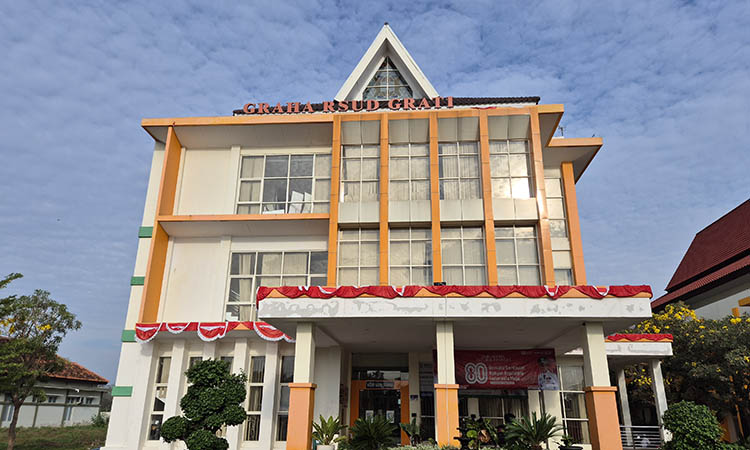 MANFAATKAN: Ruang rawat inap baru yang direalisasikan dengan memanfaatkan gedung Graha Sayid Sulaiman. Penambahan ruang inap di RSUD Grati ini, untuk memaksimalkan pelayanan.