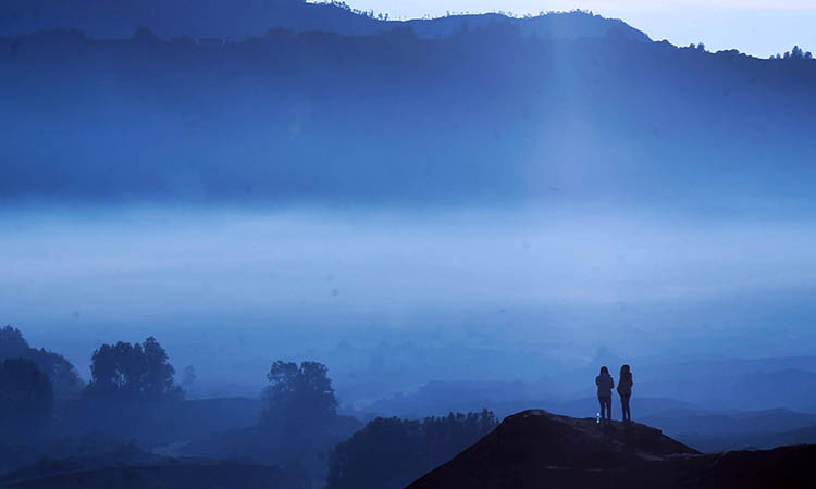 MENDUNG: Meski awan kerap mendung, bukan berarti musim penghujan telah tiba. Karena saat ini, masih masuk masa peralihan.