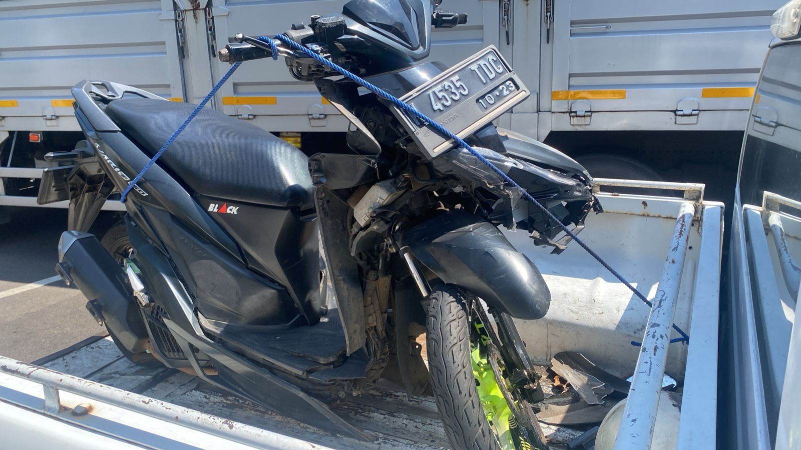 BARANG BUKTI: Kondisi motor korban saat diamankan.