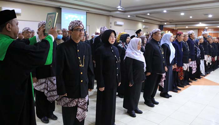PERDANA: Mutasian ASN Pemkot Probolinggo perdana di era Wali Kota Probolinggo dr Aminuddin. (Arif Mashudi/ Radar Bromo)