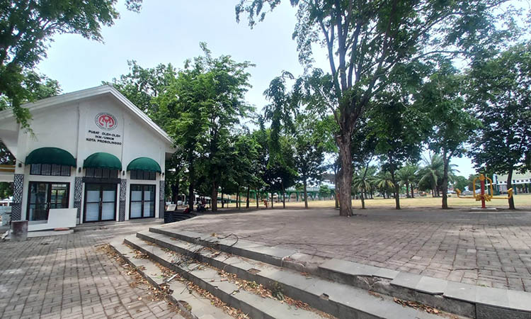KINI: Suasana Alun-Alun Kota Probolinggo masa kini sebelum revitalisasi rampung.