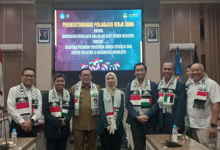 Penandatanganan Perjanjian Kerja Sama program beasiswa pendidikan dokter spesialis Obgyn untuk dokter Palestina.